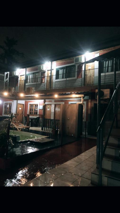Hostel Nashe Puerto Iguazu Bagian luar foto